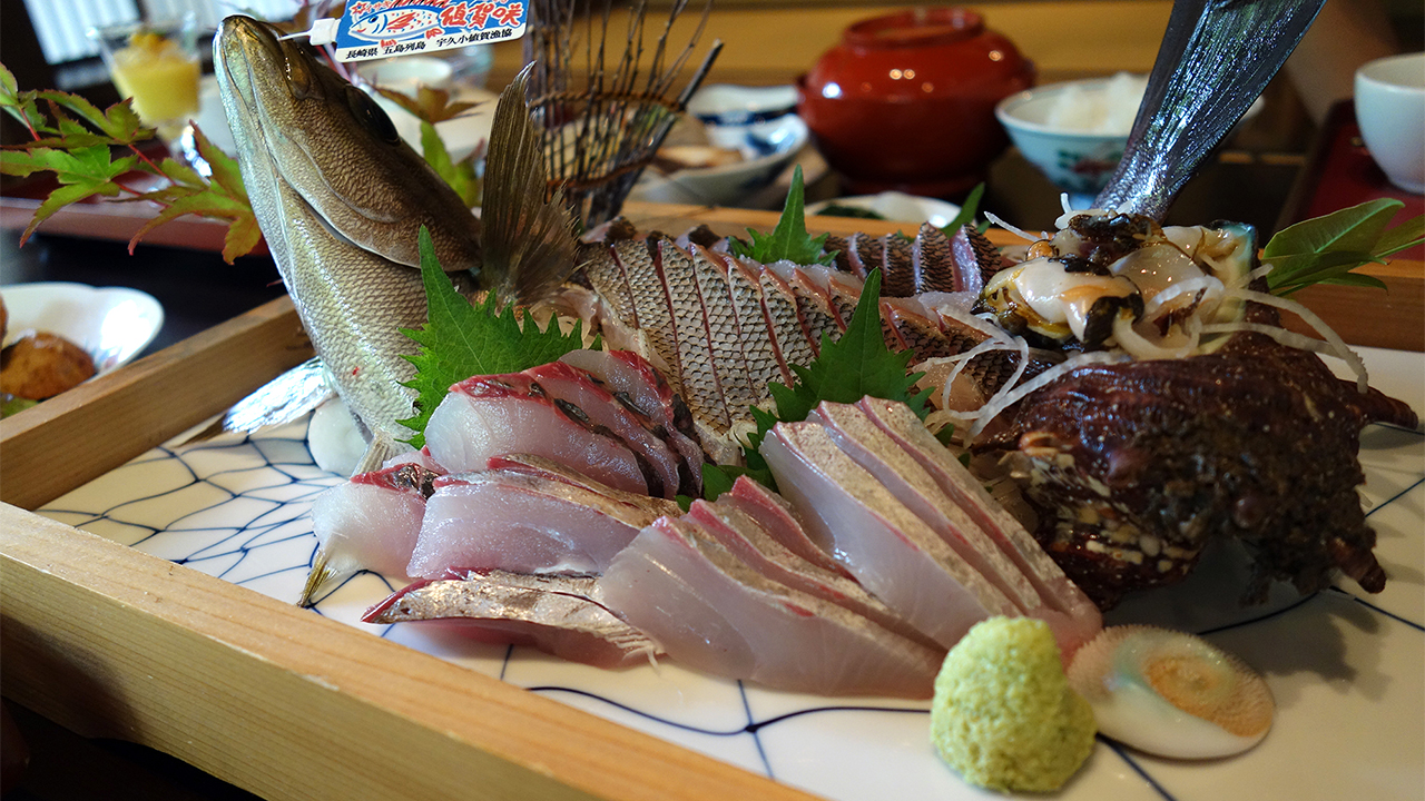 自然が生み出した不思議な地形 そして神々を感じる島 小値賀町 自然が生み出した不思議な地形 そして神々を感じる島 小値賀町