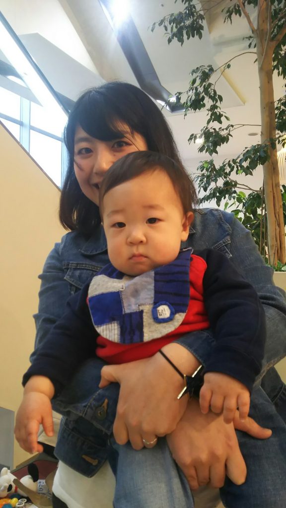 赤ちゃんハイハイレース